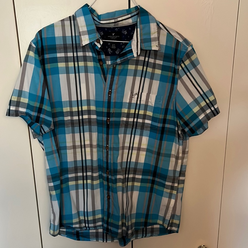 American eagle button down
